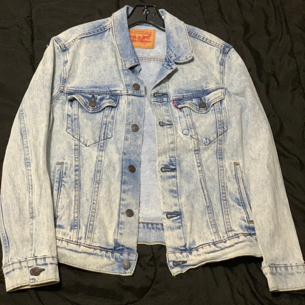 Vintage Acid Wash Levi’s Denim Jacket